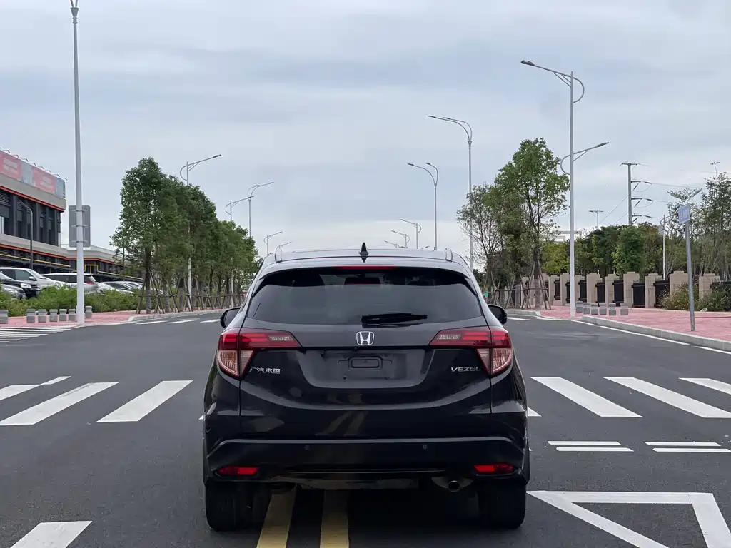 Honda Vezel 2017 — фото 8