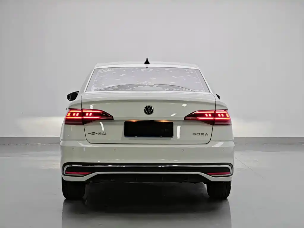 Volkswagen Bora 2023