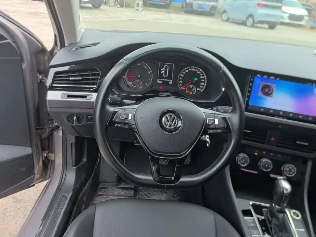 Volkswagen Bora 2019 — фото 11