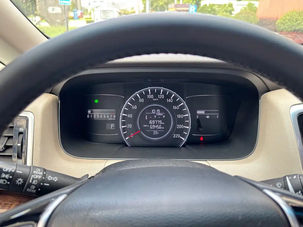 Honda Odyssey 2015 — фото 21