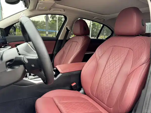 BMW i3 2024