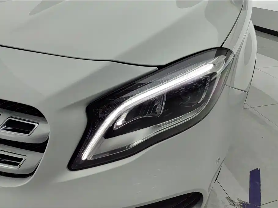Mercedes-Benz GLA 2018 — фото 5