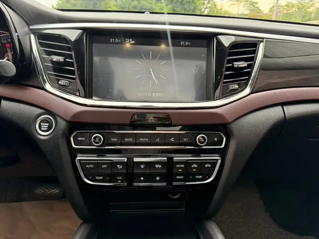 GAC Motor Trumpchi GS8 2019 — фото 6