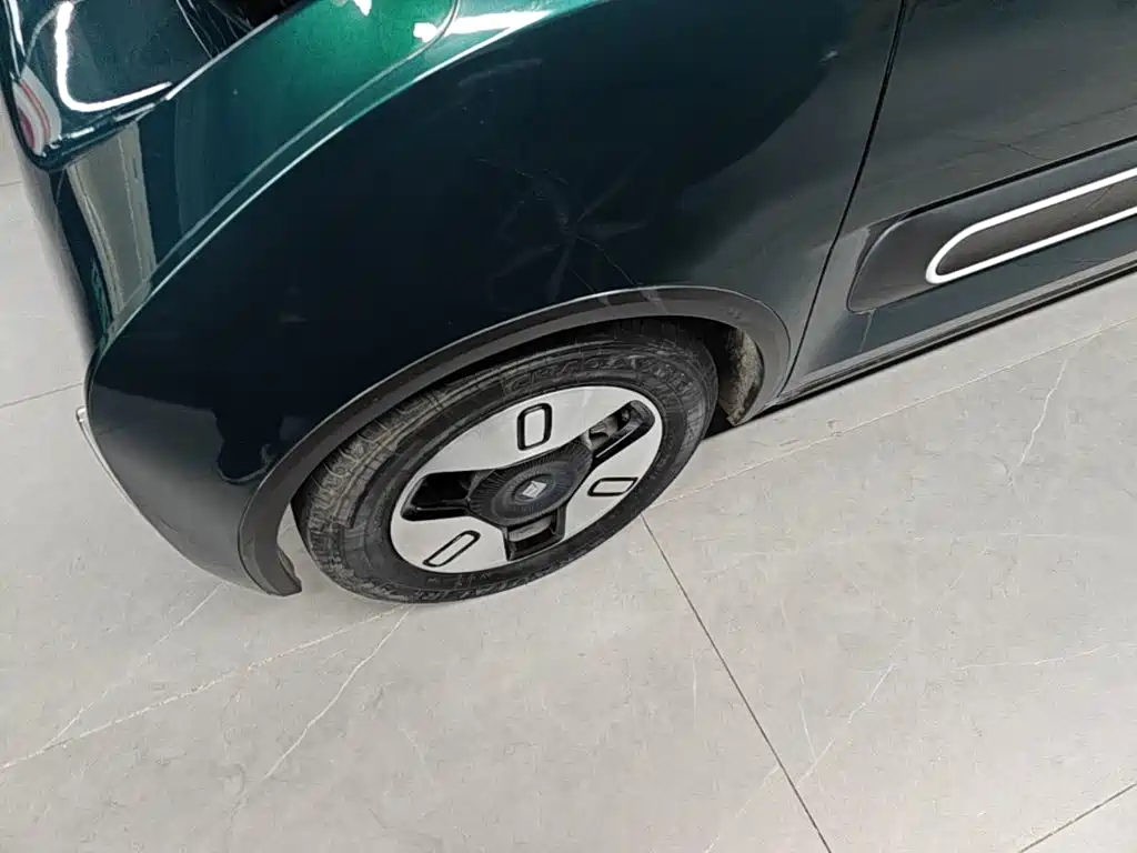 Baojun KiWi EV 2022 — фото 23