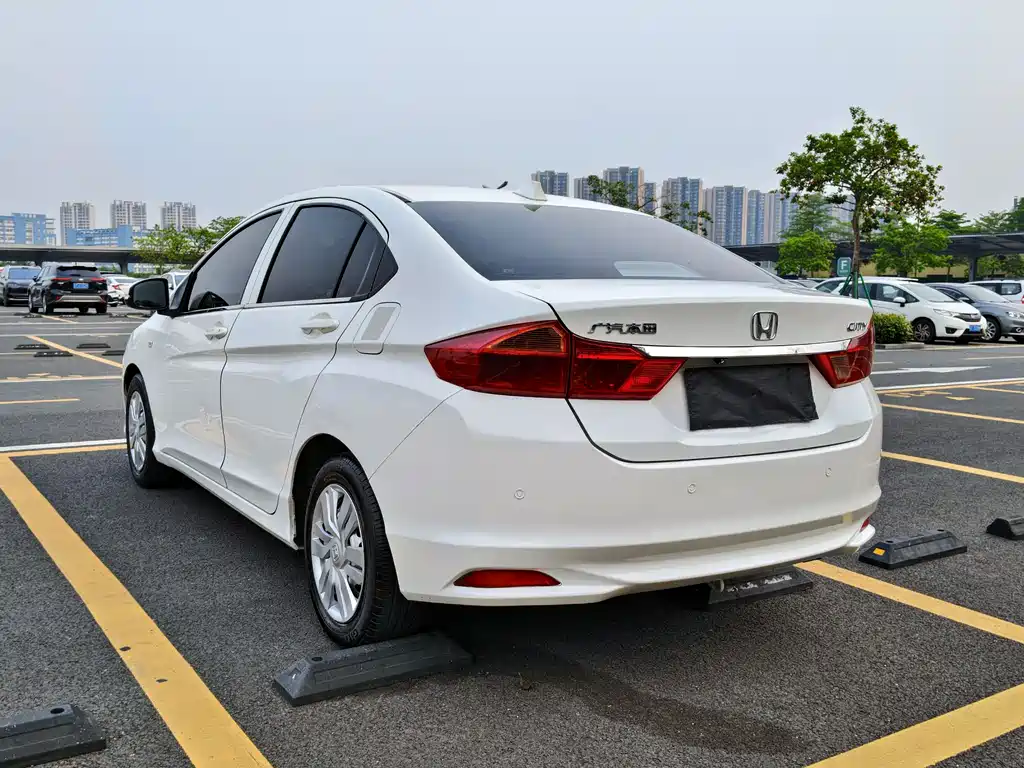 Honda City 2017 — фото 6