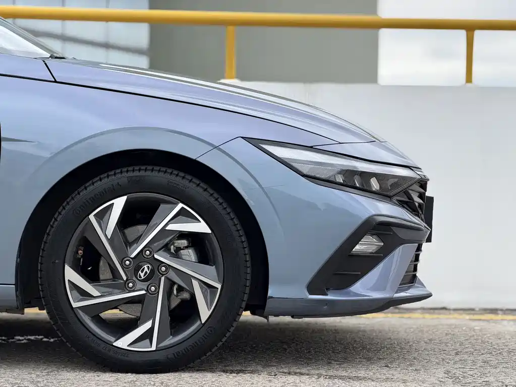 Hyundai Elantra 2024 — фото 17