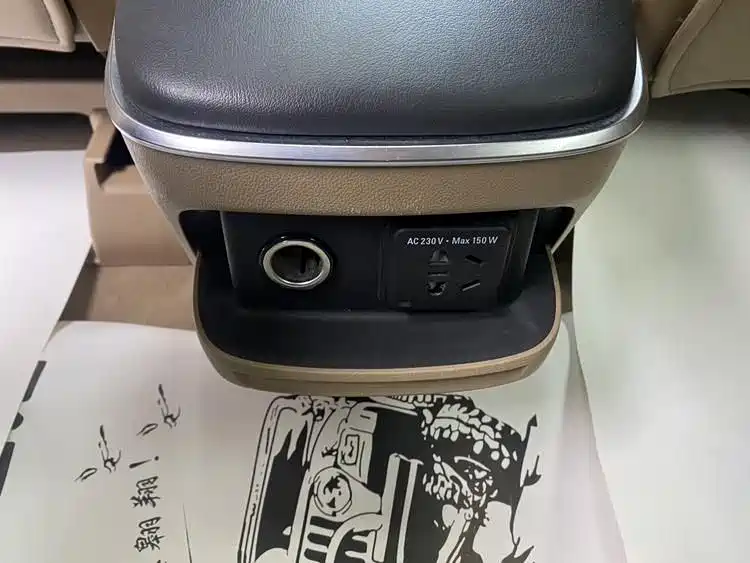 Buick GL8 2017 — фото 11