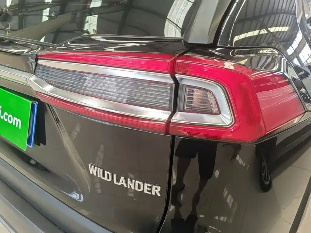 Toyota Wildlander 2023 — фото 8