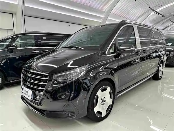 Mercedes-Benz V-Class 2024