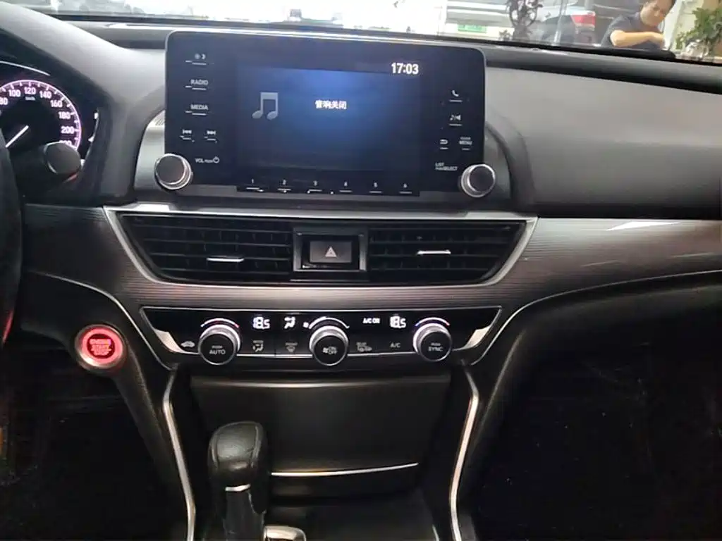 Honda Accord 2021 — фото 13