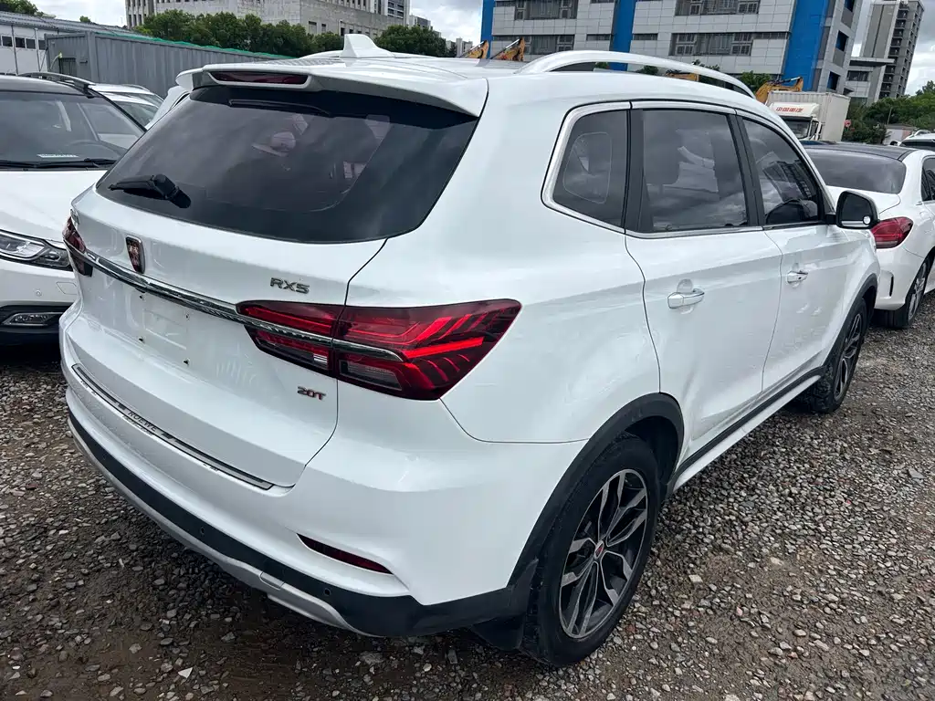 Roewe RX5 2017 — фото 14