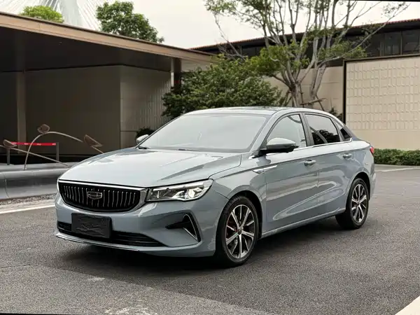 Geely Emgrand 2023