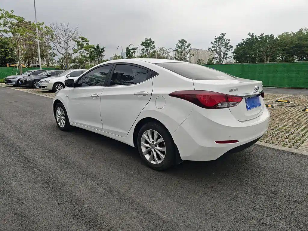 Hyundai Elantra Langdong 2017 — фото 6