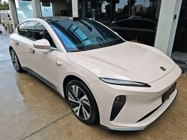 NIO ET5 2024