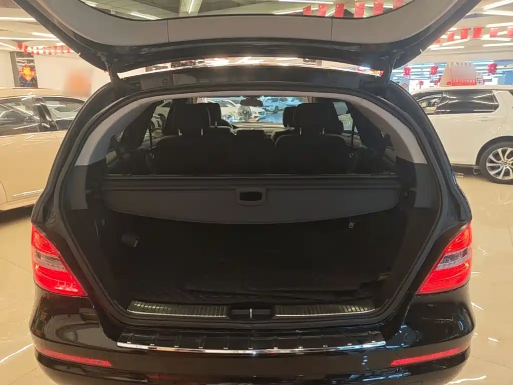 Mercedes-Benz R-Class 2018 — фото 19