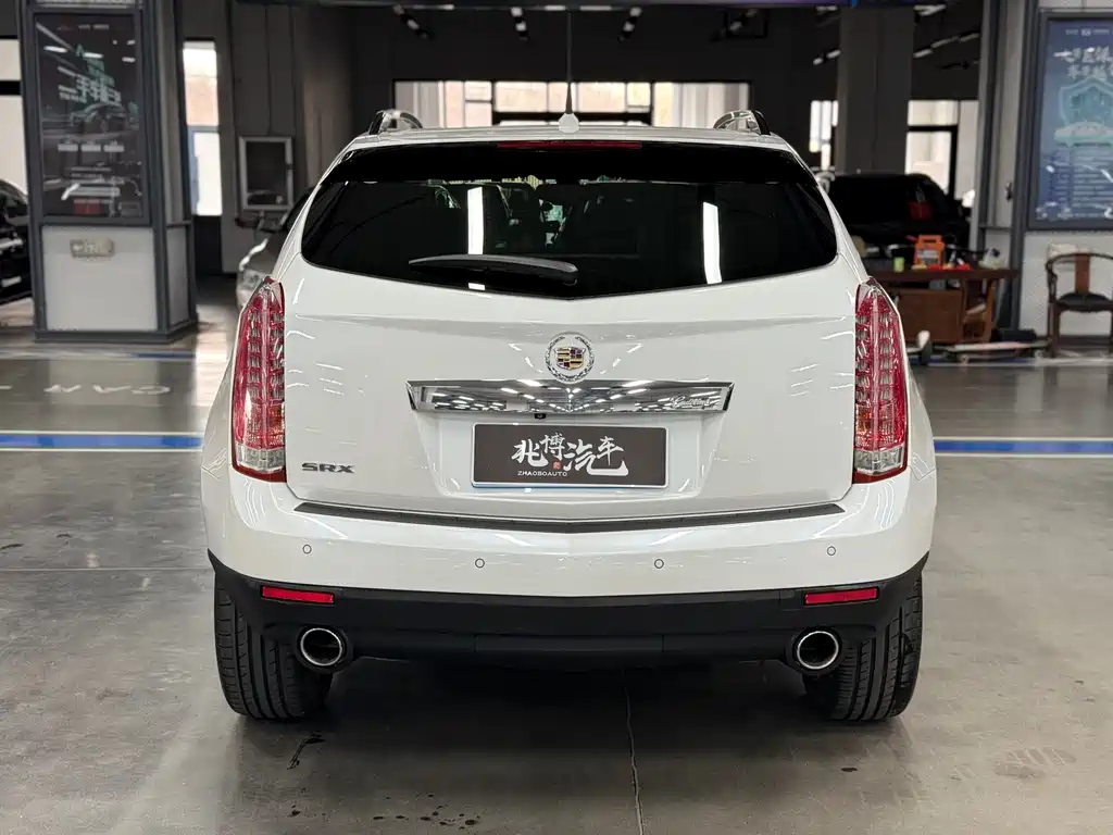 Cadillac SRX 2015 — фото 5
