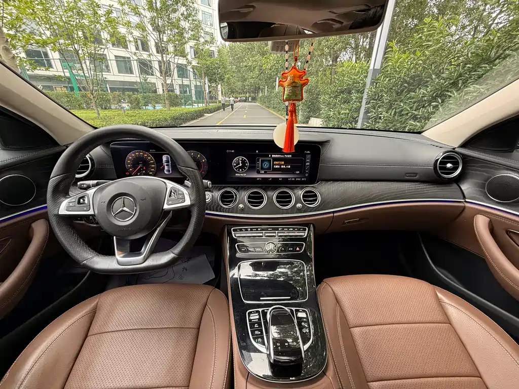 Mercedes-Benz E-Class 2017 — фото 8