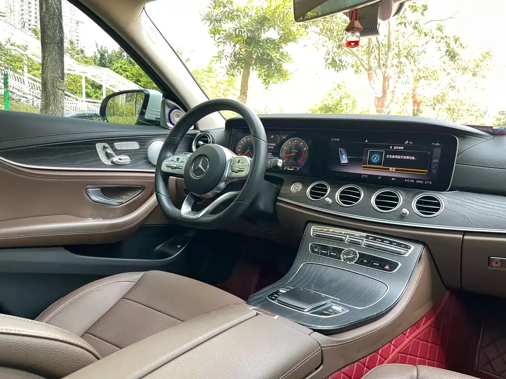 Mercedes-Benz E-Class 2020 — фото 14