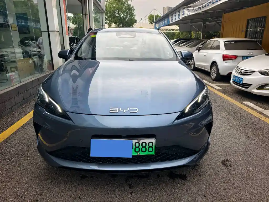 BYD Seal 05 DM-i 2025