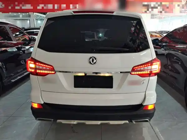 Dongfeng Fengxing SX6 2020