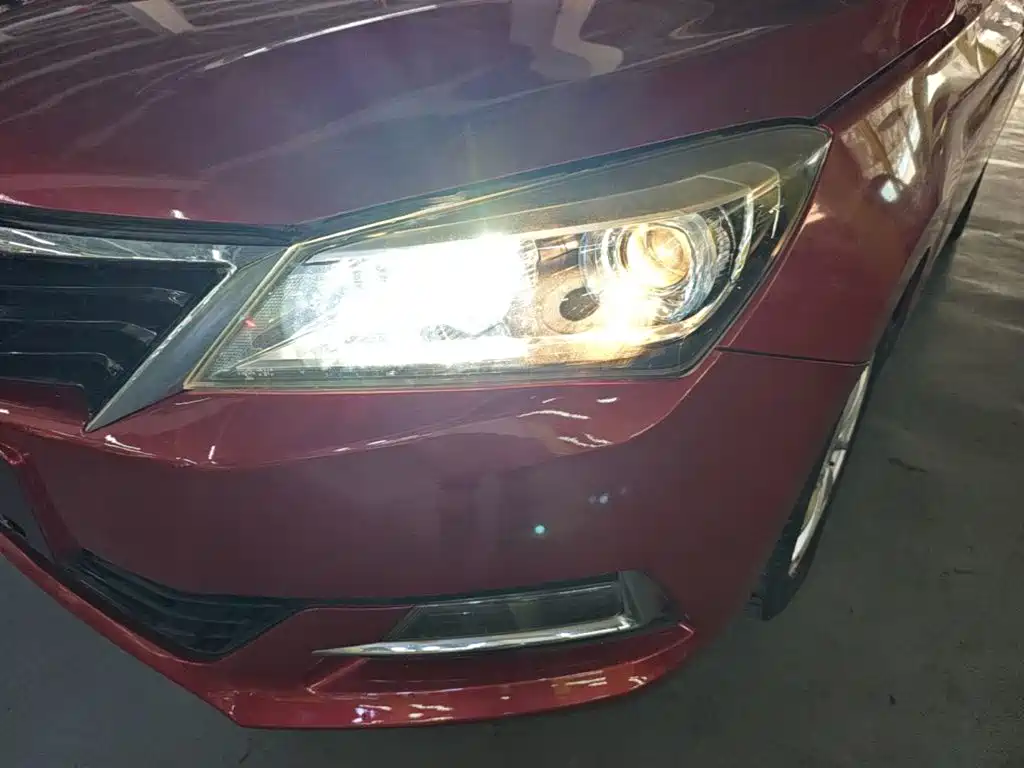 Changan Yuexiang V7 2015 — фото 24