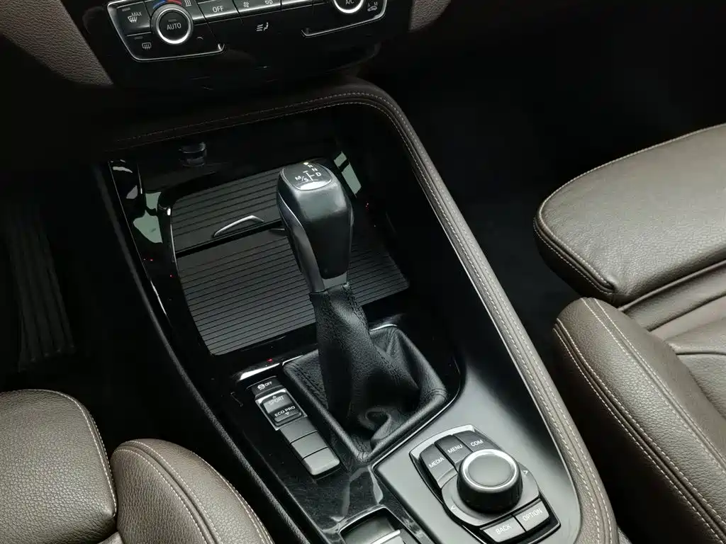 BMW X1 2018 — фото 13