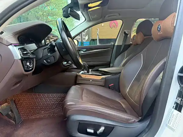 BMW 5 Series 2022
