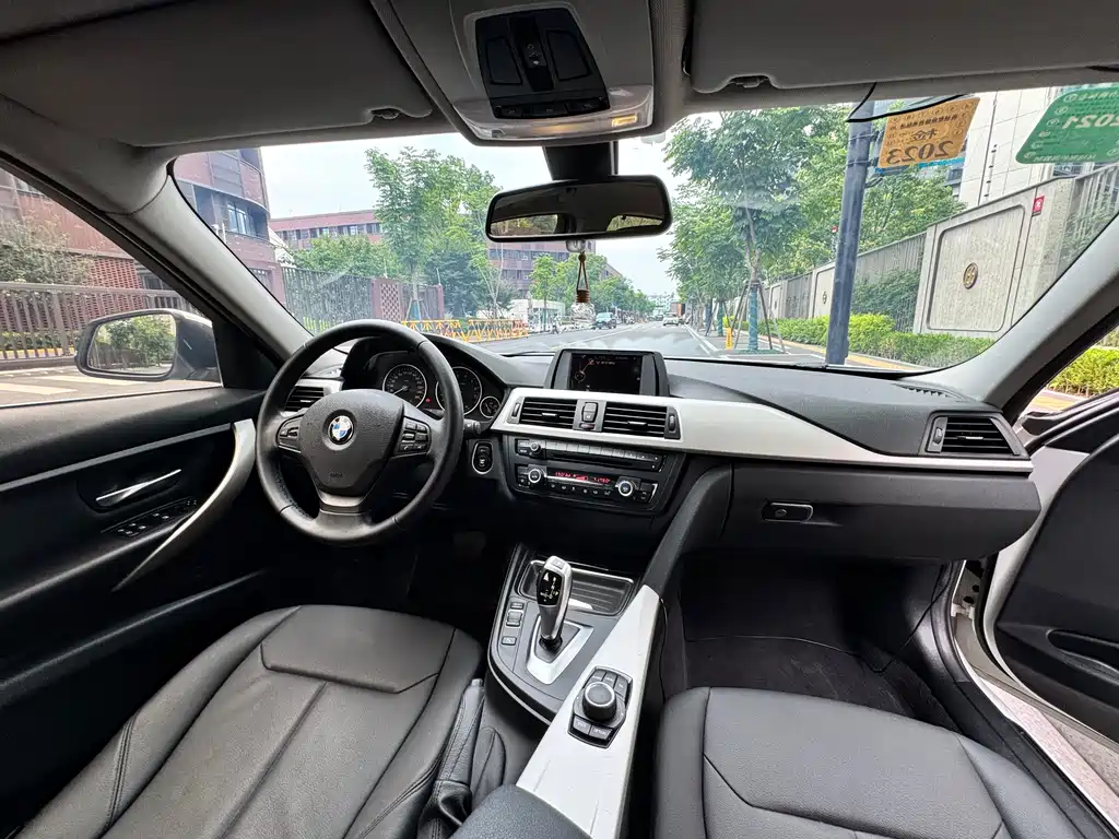 BMW 3 Series 2015 — фото 9