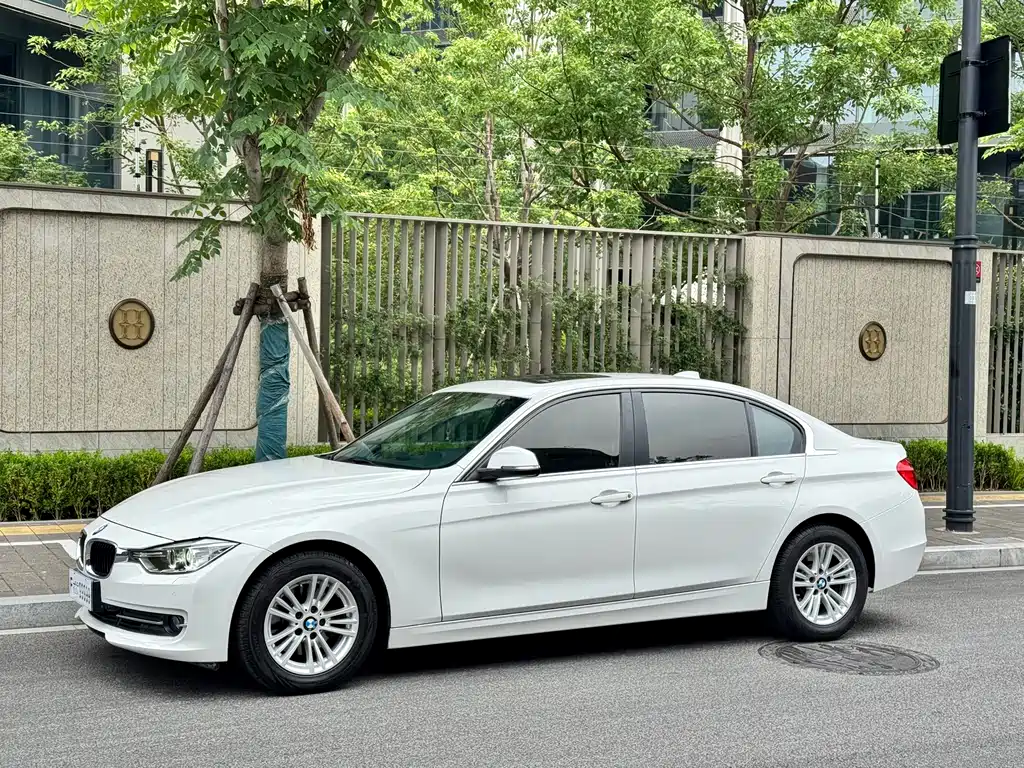 BMW 3 Series 2015