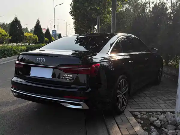 Audi A6L 2023