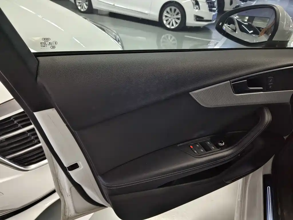 Audi A4L 2021