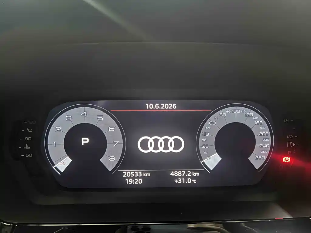 Audi A3 2023 — фото 18