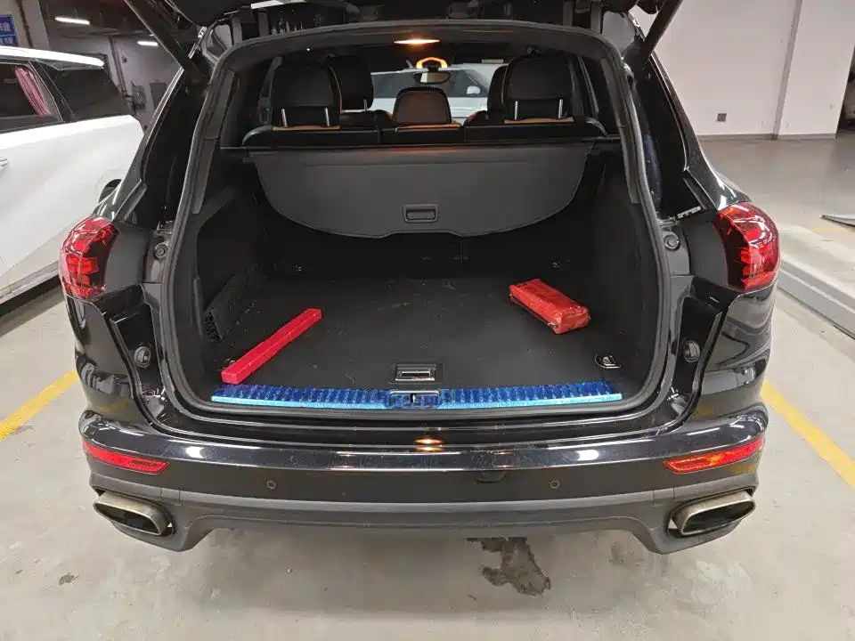 Porsche Cayenne 2015 — фото 8