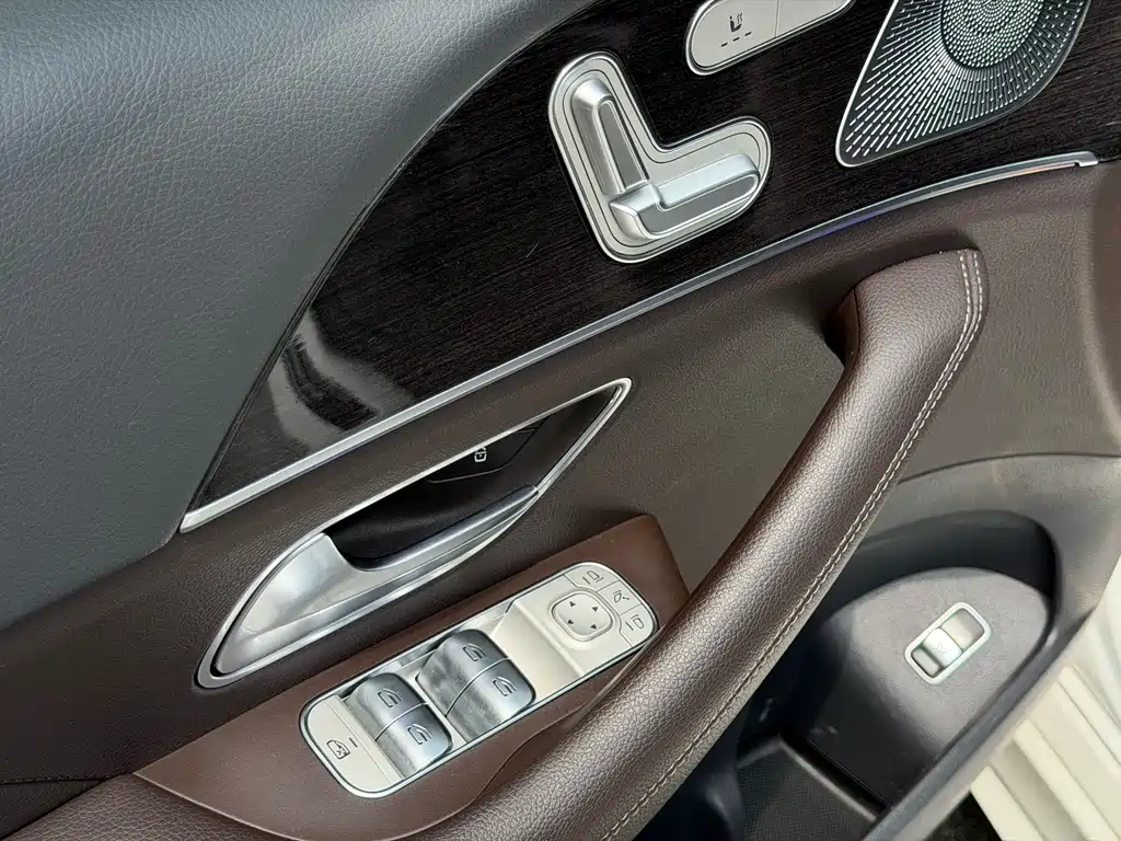 Mercedes-Benz GLE 2020 — фото 11