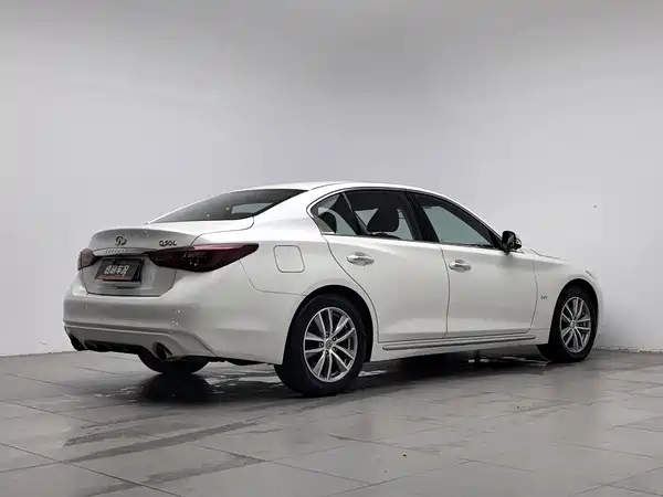 Infiniti Q50L 2019