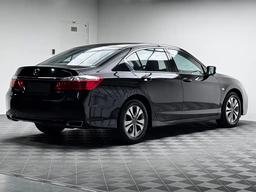 Honda Accord 2014 — фото 5