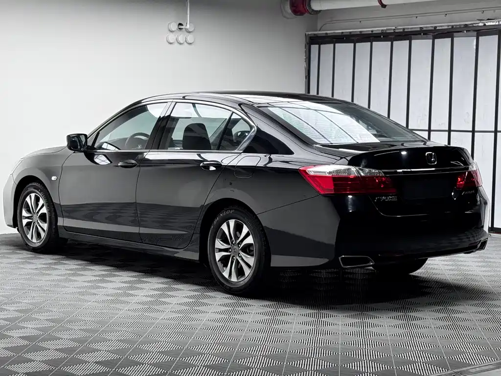 Honda Accord 2014 — фото 7