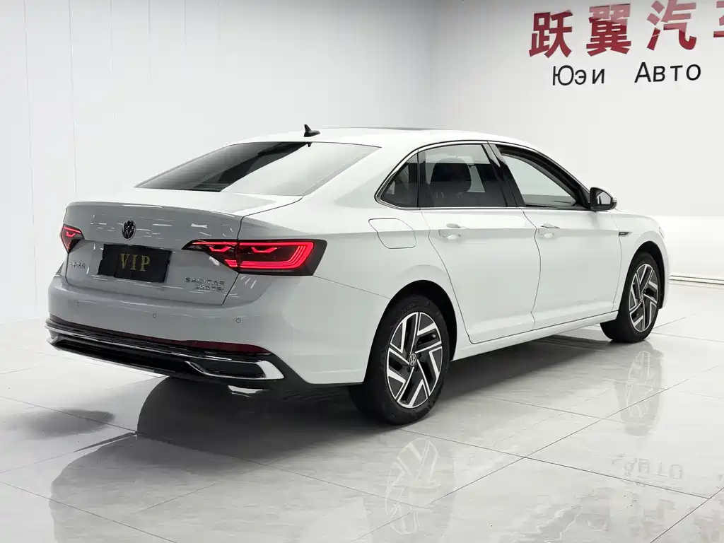 Volkswagen Sagitar 2022