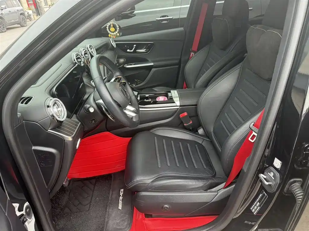 Mercedes-Benz GLC AMG 2025