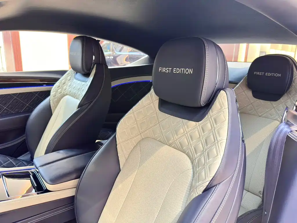 Bentley Continental 2018 — фото 10