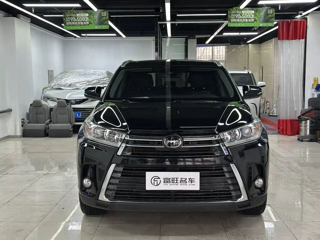 Toyota Highlander 2020 — фото 2