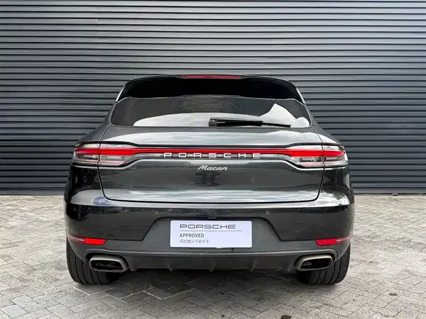 Porsche Macan 2021