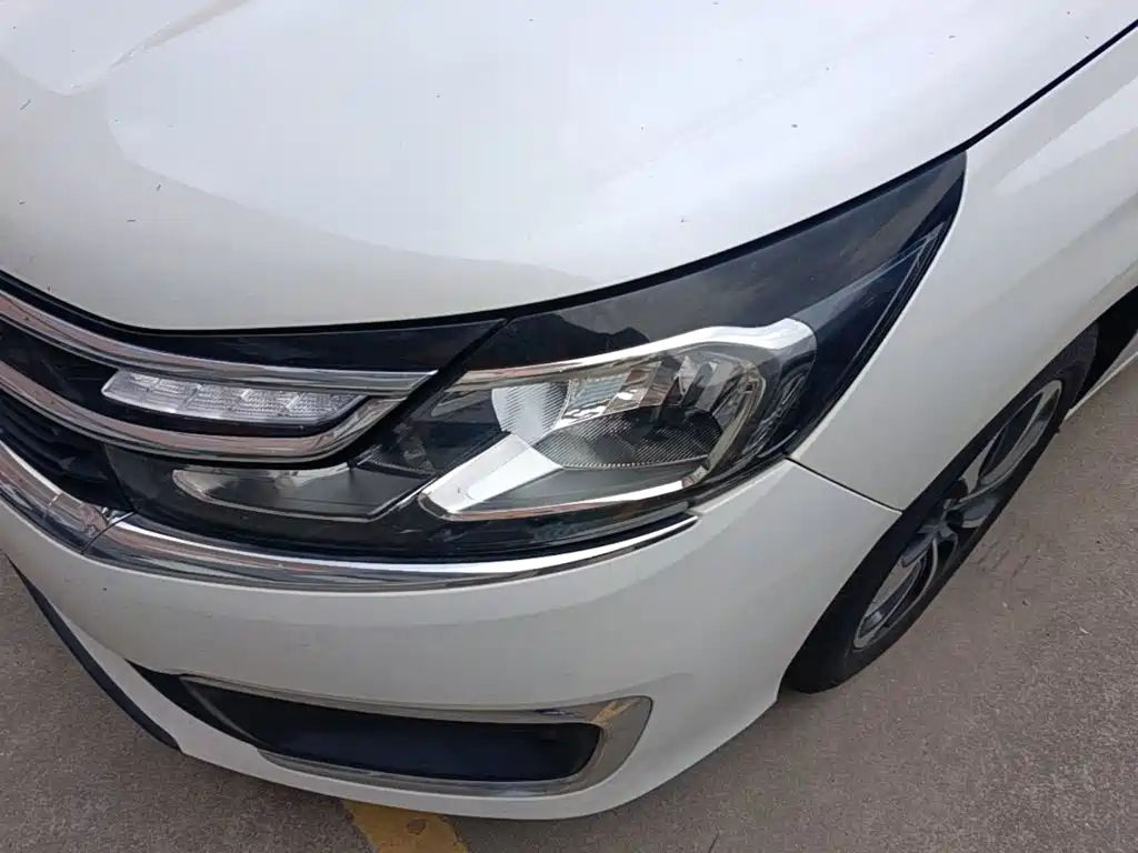 Citroën C4L 2016 — фото 18