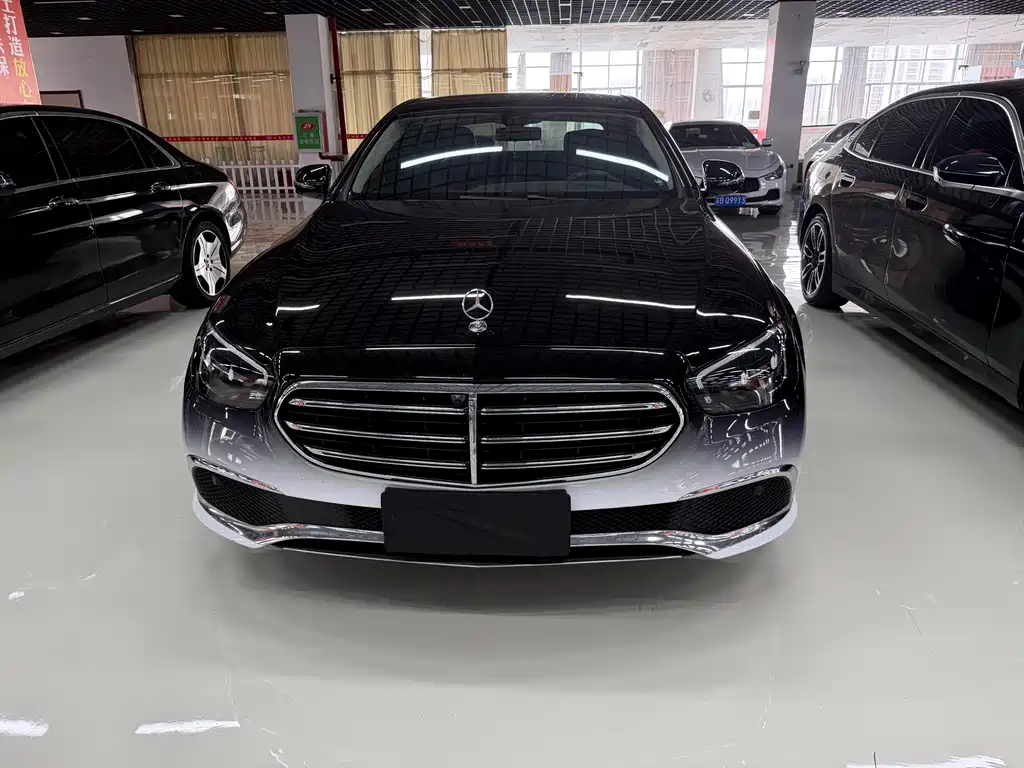 Mercedes-Benz E-Class 2022