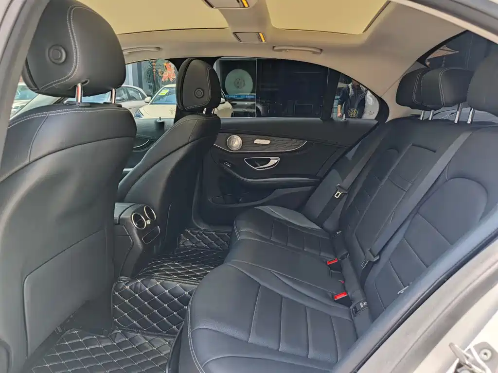 Mercedes-Benz C-Class 2019