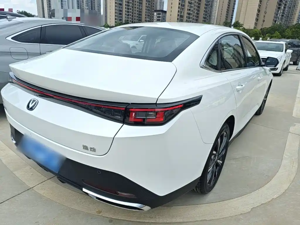 Changan Eado 2025 — фото 7