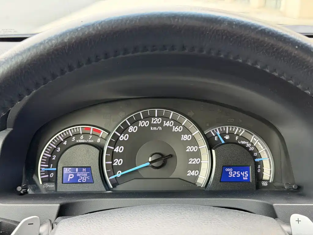 Toyota Camry 2014 — фото 16