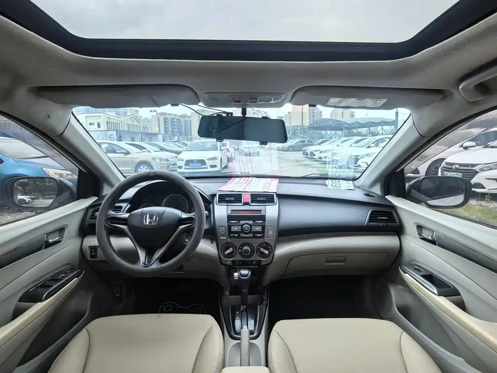 Honda City Classic 2015 — фото 15