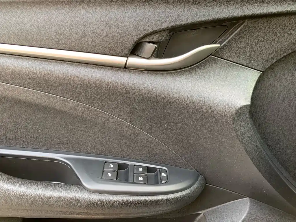 Buick Excelle 2022 — фото 15