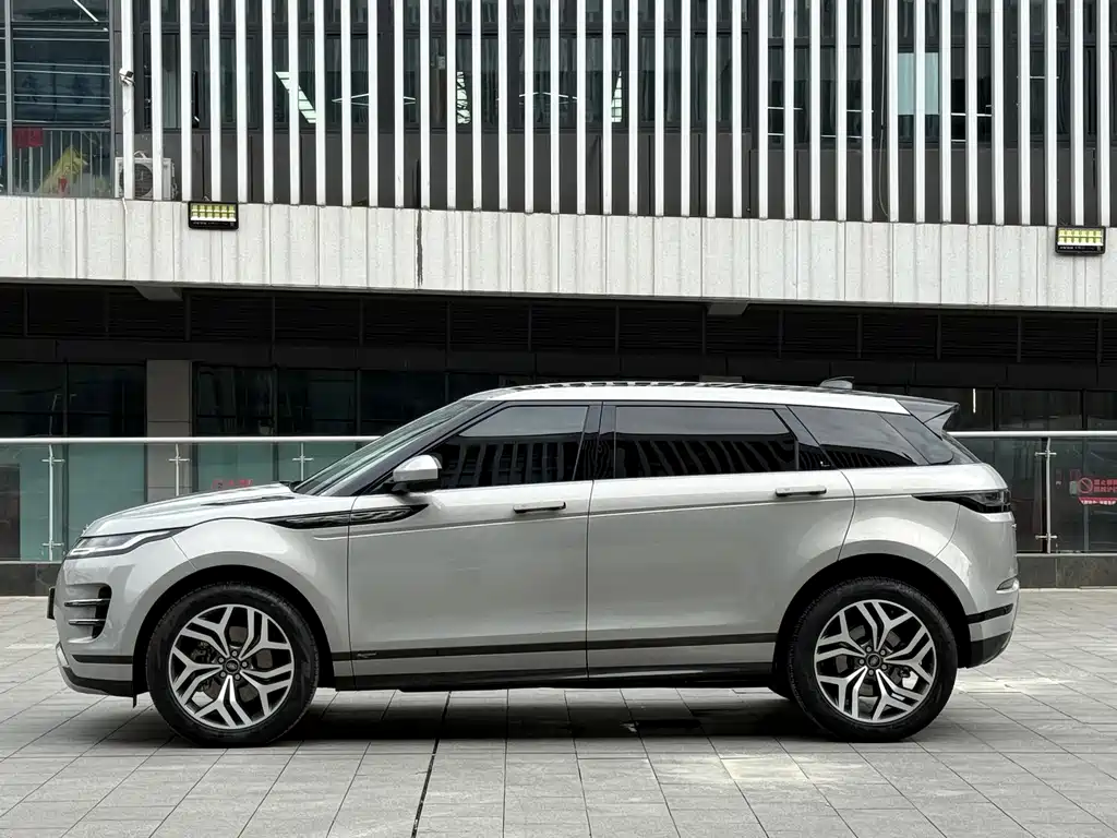 Land Rover Range Rover Evoque 2022 — фото 4